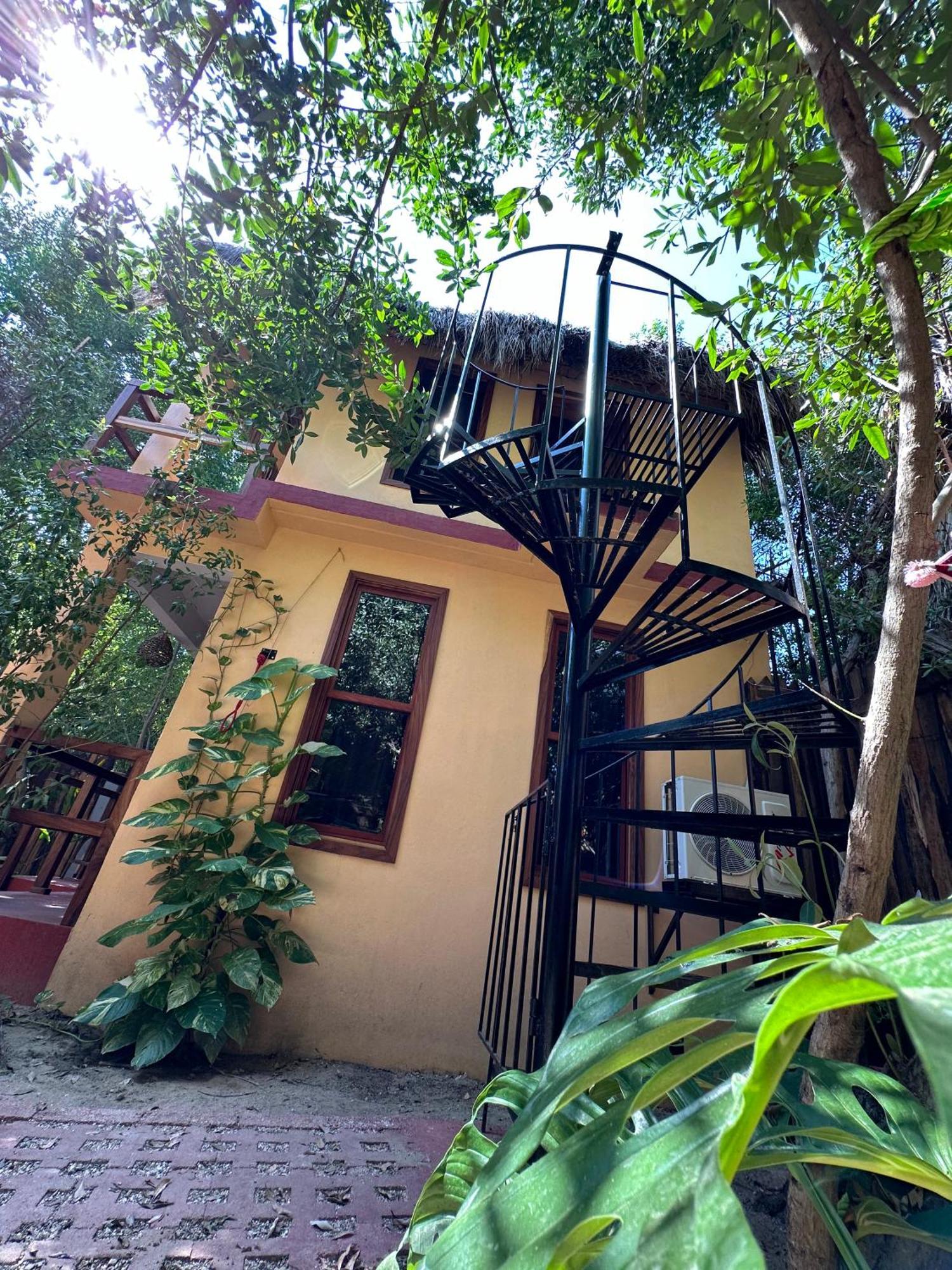 ホテル Casa Ava マスンテ エクステリア 写真